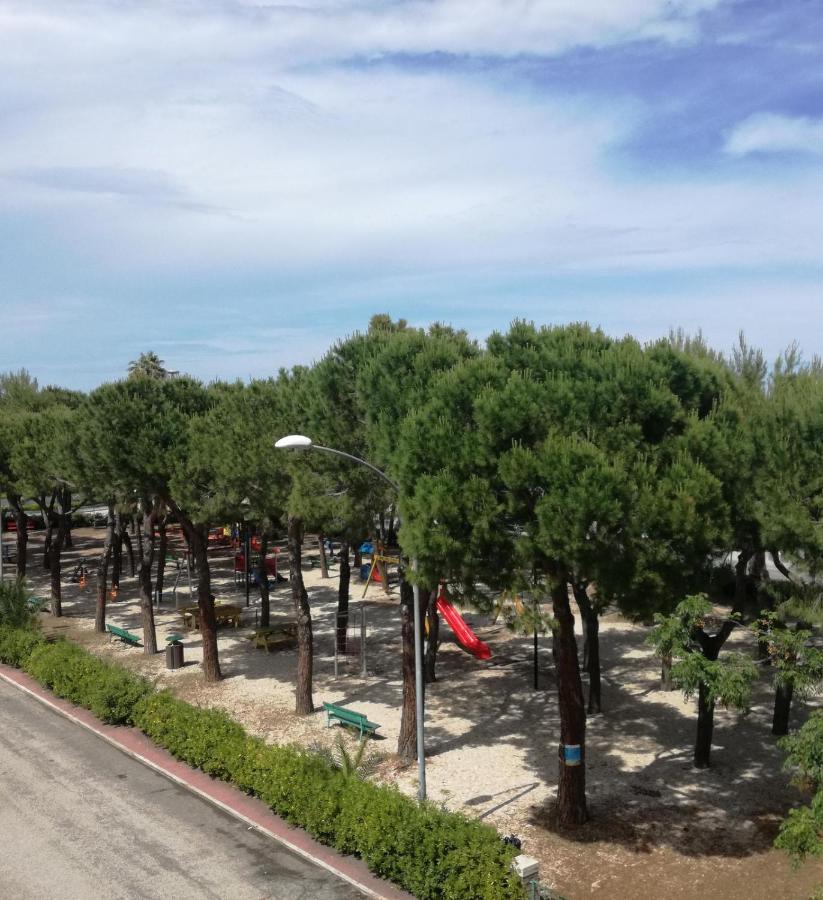 Novella Del Mar Prima Fila Dal Mare Villa Grottammare Bagian luar foto