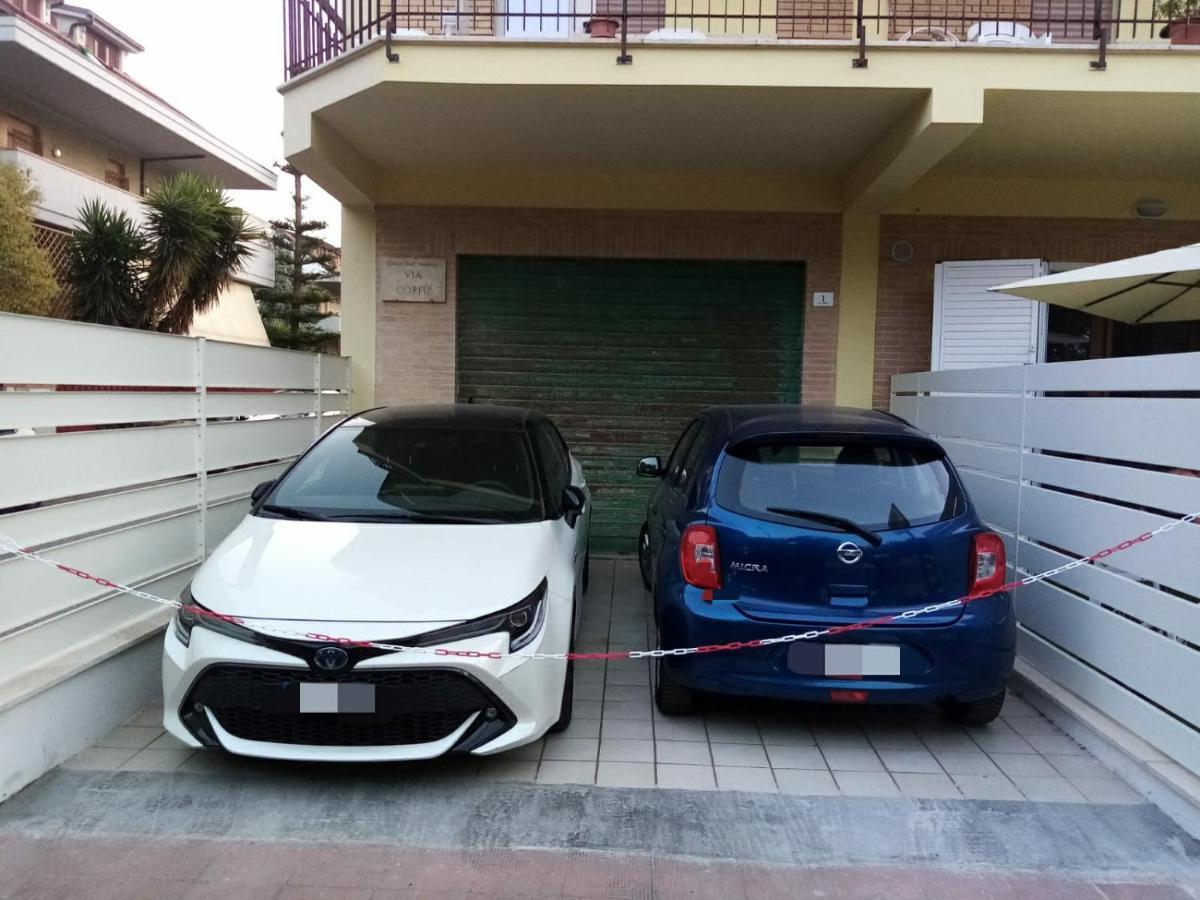 Novella Del Mar Prima Fila Dal Mare Villa Grottammare Bagian luar foto