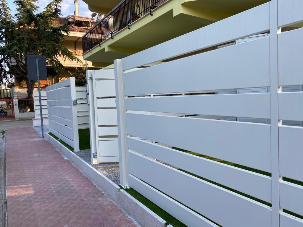Novella Del Mar Prima Fila Dal Mare Villa Grottammare Bagian luar foto
