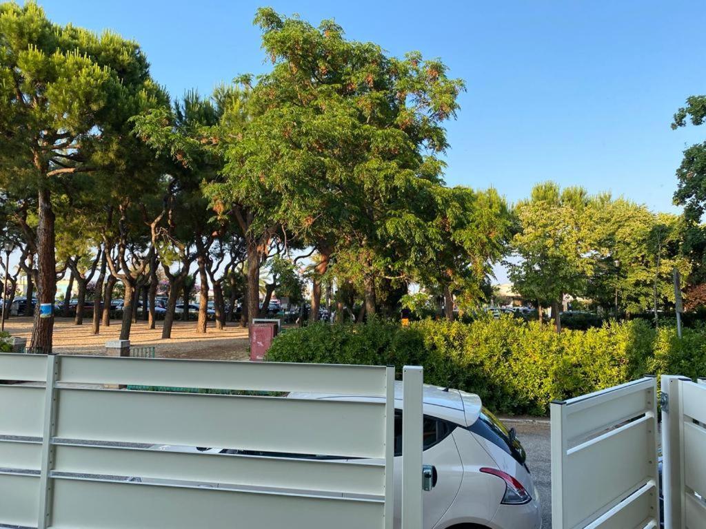 Novella Del Mar Prima Fila Dal Mare Villa Grottammare Bagian luar foto